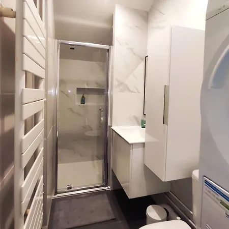 Great With Private Garden * קלישי